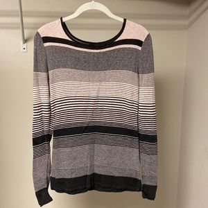 Nic + Zoe lightweight sweater, size XS